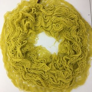 Infinity winter scarf. Color yelliow green